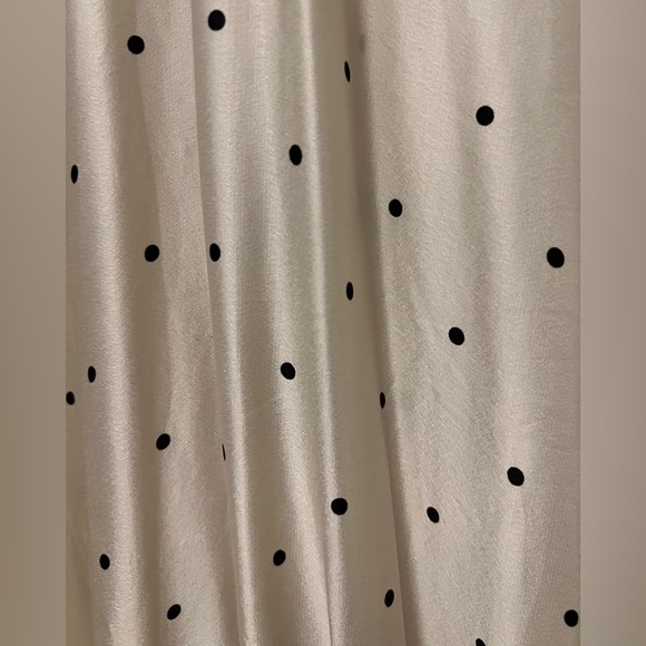 H&M satin-like polka dot wrap dress - Picture 3 of 6